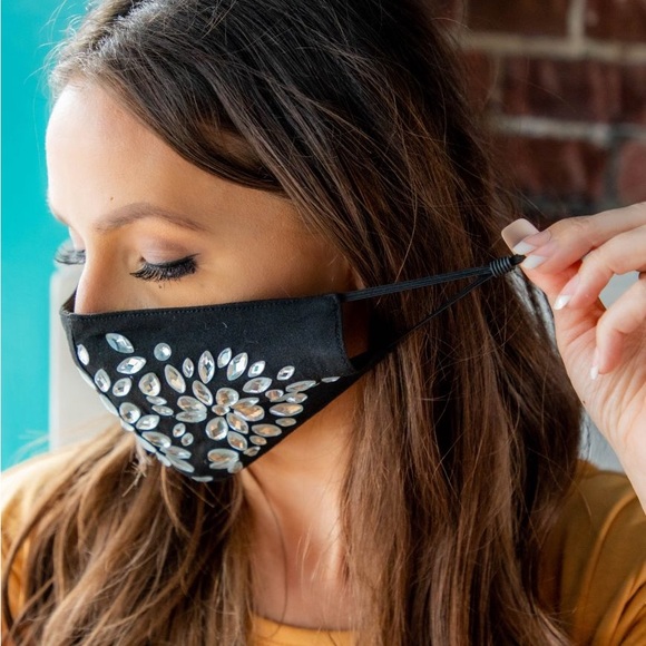 L&B rhinestone face mask NWT - Picture 2 of 2